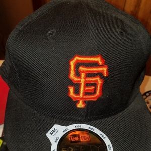 Kids Fitted Cap NBW sz6.5 SF